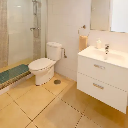 Buena Pesca 2 - Two Bed Apartment Puerto del Carmen (Lanzarote)