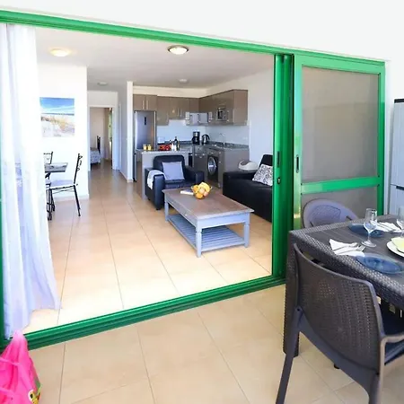 Buena Pesca 2 - Two Bed * Puerto del Carmen (Lanzarote)